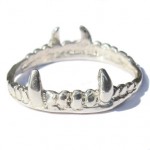 Vampire Crown Silver Ring from VERAMEAT.